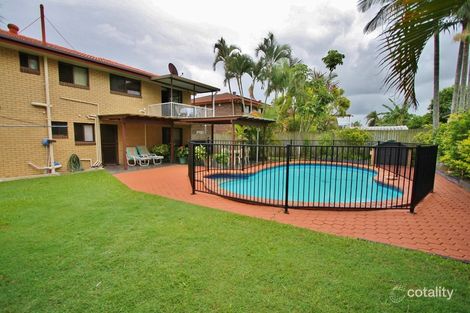 Property photo of 28 Bedivere Street Carindale QLD 4152