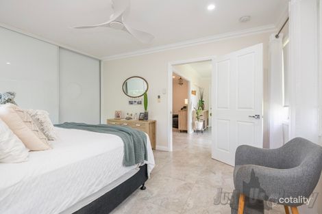 Property photo of 17 Limpus Crescent Kalkie QLD 4670