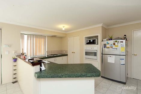 Property photo of 23 Sunray Circle Ellenbrook WA 6069