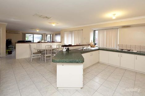 Property photo of 23 Sunray Circle Ellenbrook WA 6069