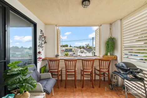 Property photo of 4/5 Loder Street Biggera Waters QLD 4216