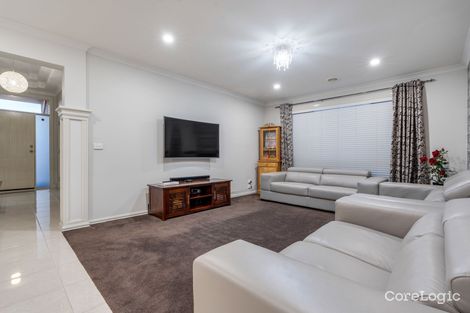 Property photo of 19 Fawkner Lane Craigieburn VIC 3064