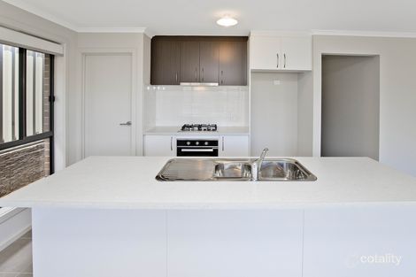 Property photo of 17 Rosewater Circuit Mount Barker SA 5251