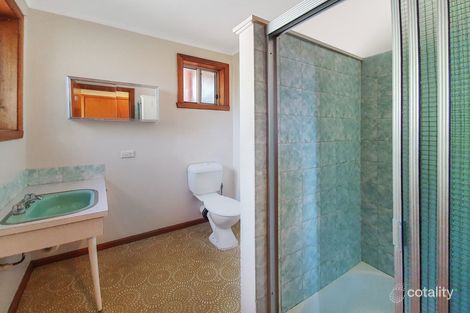 Property photo of 1/5 Cedmar Avenue Highton VIC 3216