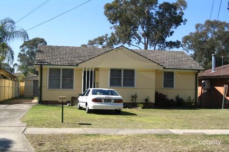 9 Dundee St, Sadleir, NSW 2168