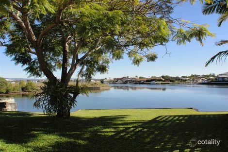 Property photo of 17 Willow Street Biggera Waters QLD 4216