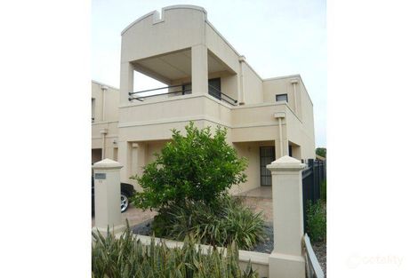 22 Shearwater Dr, Mawson Lakes, SA 5095