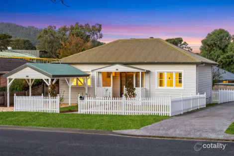 10 Henderson Ave, Mittagong, NSW 2575