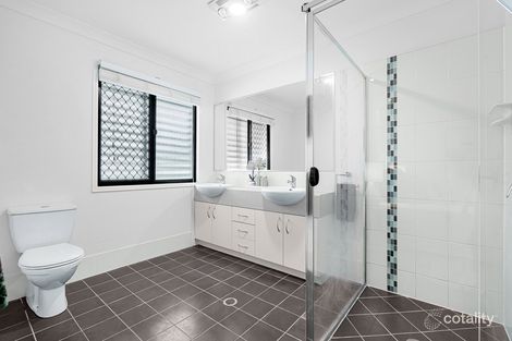 Property photo of 27 Andrew Street Lota QLD 4179