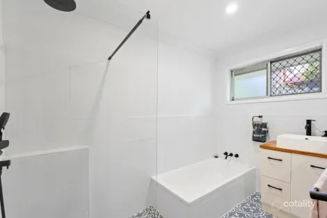 Property photo of 6 Numeralla Avenue Ashmore QLD 4214