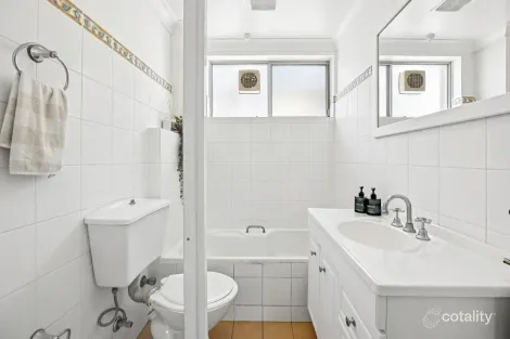 Property photo of 10/4 Wheeler Parade Dee Why NSW 2099