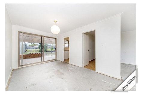 Property photo of 52 Henry Melville Crescent Gilmore ACT 2905