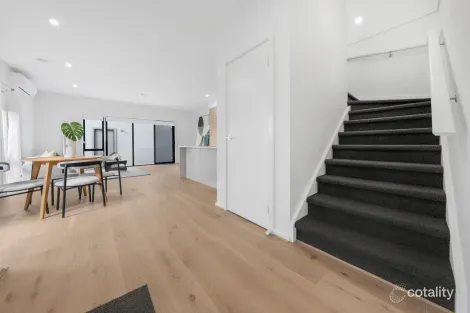 Property photo of 38 Hawkesbury Drive Donnybrook VIC 3064