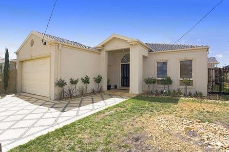 Property photo of 64 Carroll Street Deer Park VIC 3023