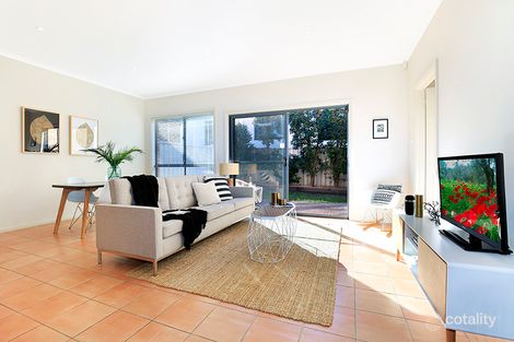 Property photo of 2/6 Douglas Road Fernhill NSW 2519