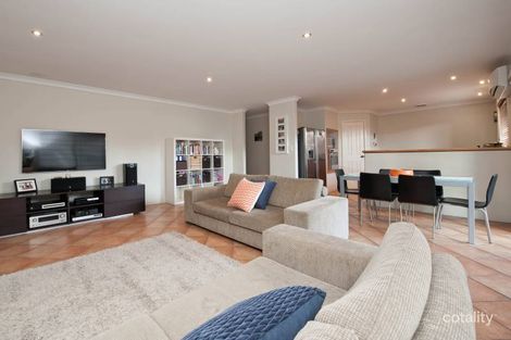 17a Penelope Pl, Innaloo, WA 6018