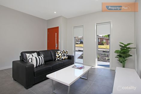 Property photo of 1 James Barnett Glen St Clair NSW 2759