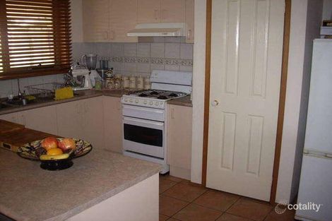Property photo of 2 Meade Way Sydenham VIC 3037