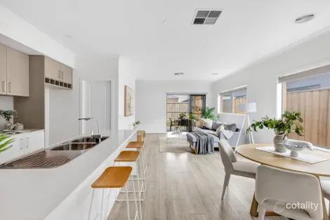 18 Forbes St, Armstrong Creek, VIC 3217