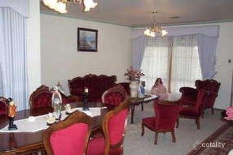 Property photo of 9 Wordsworth Place Delahey VIC 3037
