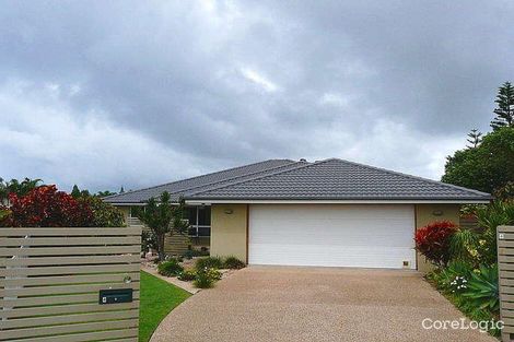 Property photo of 4 Searink Court Bargara QLD 4670