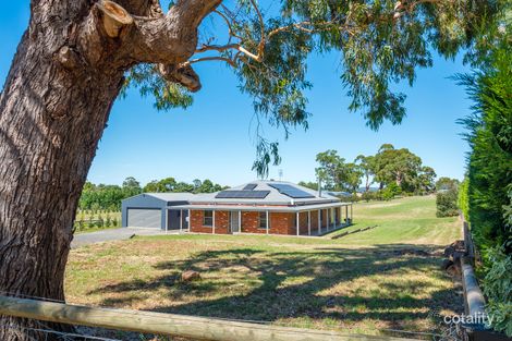 Property photo of 13 Opal Court Kyneton VIC 3444