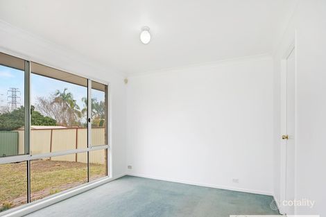 Property photo of 27 Beverly Place Plumpton NSW 2761