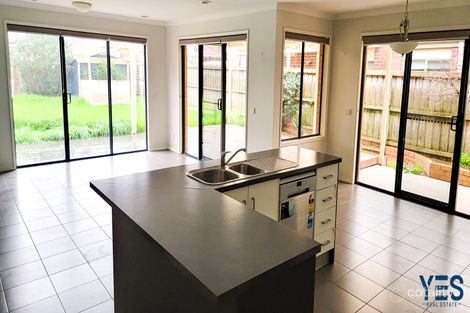 Property photo of 106 Webster Way Pakenham VIC 3810