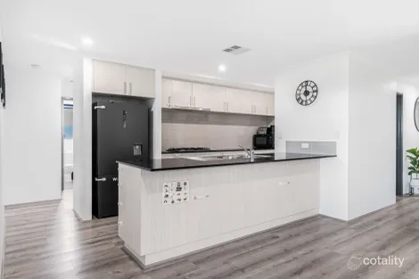 Property photo of 31 Salhouse Road Aveley WA 6069