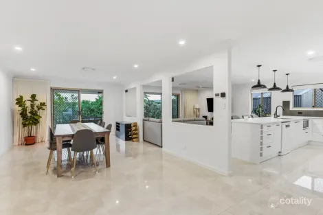 Property photo of 6 Fox Court Ormeau Hills QLD 4208