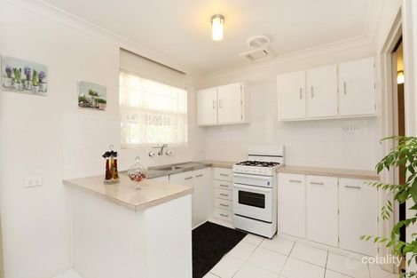 Property photo of 17 Alexander Crescent Hackham SA 5163