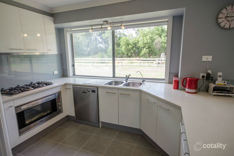 Property photo of 8 Bay Road Jam Jerrup VIC 3984