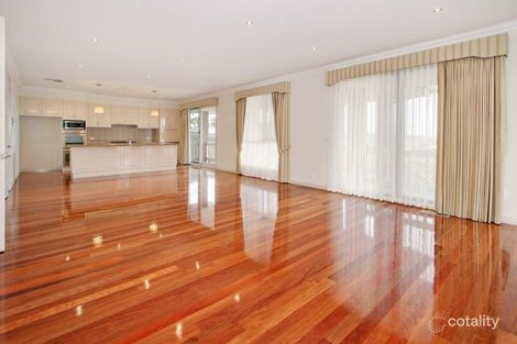 Property photo of 7 Kingston Way Mooroolbark VIC 3138