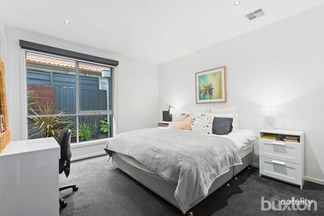 Property photo of 9A Warland Road Hampton East VIC 3188