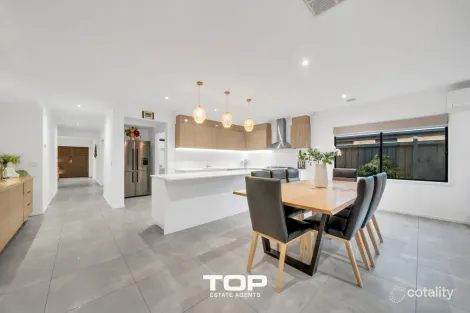 Property photo of 66 Viewbright Road Clyde North VIC 3978
