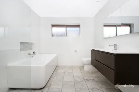 Property photo of 129 Landy Drive Mount Warrigal NSW 2528