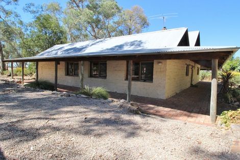 Property photo of 37 Wirrinya Avenue Glenrowan VIC 3675