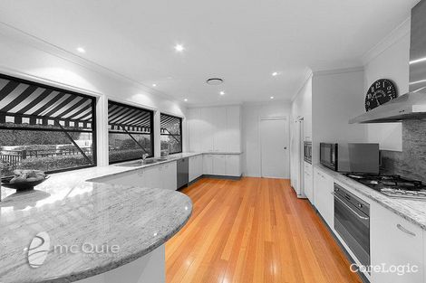 Property photo of 9 Carnoustie Court Indooroopilly QLD 4068