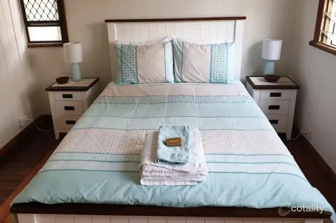 Property photo of 3 Kingfisher Parade Toogoom QLD 4655