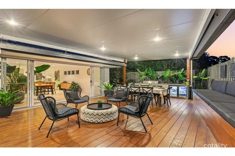 Property photo of 30 Yarraville Street Robina QLD 4226