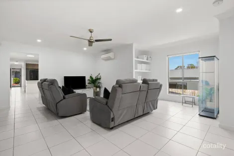 Property photo of 46 Sandover Circuit Holmview QLD 4207