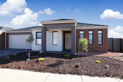 Property photo of 5 Lord Place Point Cook VIC 3030