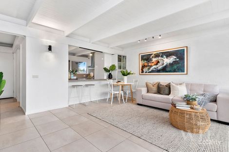 1/163 Mount Eliza Way, Mount Eliza, VIC 3930