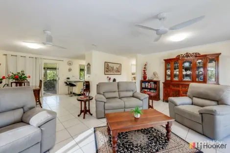 Property photo of 16 Polo Place Branyan QLD 4670