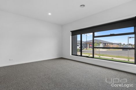 Property photo of 42 Sparrowhawk Crescent Deanside VIC 3336