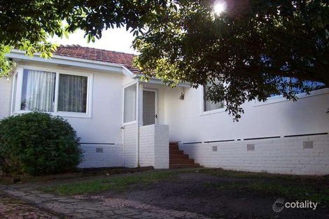 Property photo of 2 Huon Grove Ashburton VIC 3147