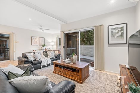 Property photo of 8 Oxford Close Carindale QLD 4152