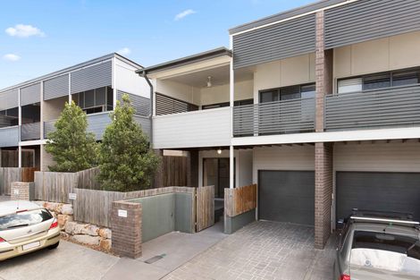 16/28 Alutha Rd, The Gap, QLD 4061