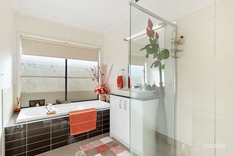 Property photo of 16 Apollo Crescent Beachmere QLD 4510