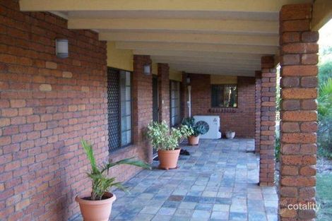 Property photo of 22 Shorelands Drive Withcott QLD 4352